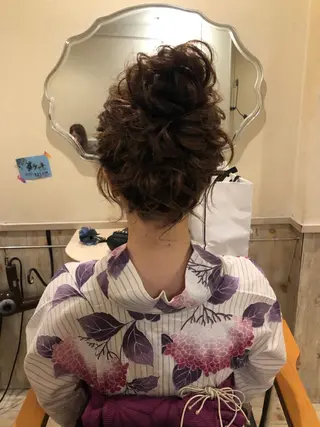 ロング ヘアアレンジ vi viのヘアスタイル