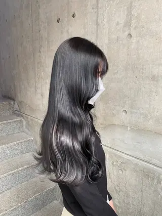 セミロング 韓国レイヤー🕊️ 柔らかベージュ🧸のヘアスタイル