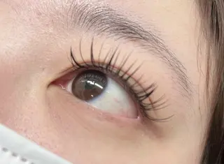 マツエク・マツパ Amour 佐智子の眉毛・アイブロウイメージ