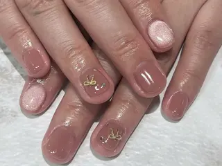 ネイル 志形 彩音のネイルデザイン