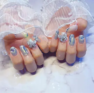 ネイル ちゅるんネイル🪄 耳ツボジュエリー🔗のネイルデザイン