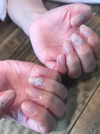 ネイル 佐藤  悠子のネイルデザイン