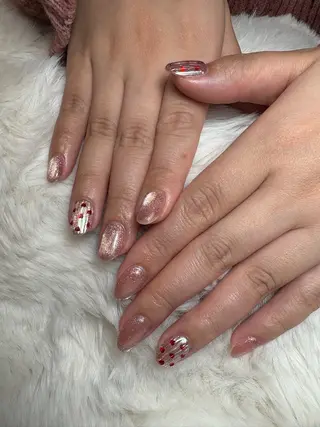 ネイル 黒須莉奈 IRYのネイルデザイン