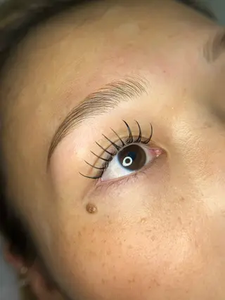 マツエク・マツパ diar blue茅ヶ崎店所属・diarblue 今村の眉毛・アイブロウイメージ