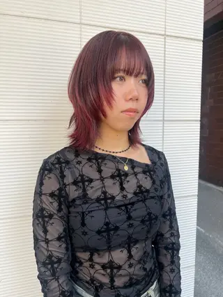 ミディアム カラー ツガミ リナのヘアスタイル