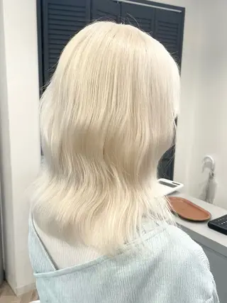 ミディアム ♡似合わせハイトーン ♡maiのヘアスタイル