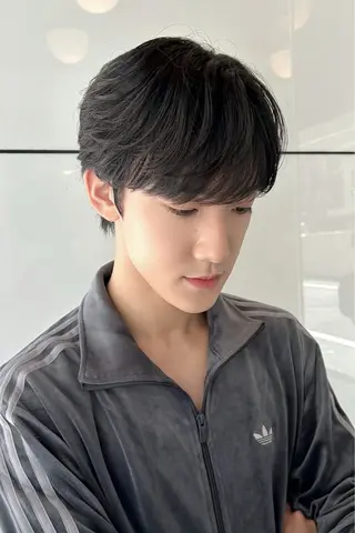 ショート カラー メンズ メンズスタイリスト 前田雄輝のヘアスタイル