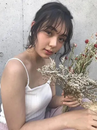 ミディアム 鈴木 千裕のヘアスタイル