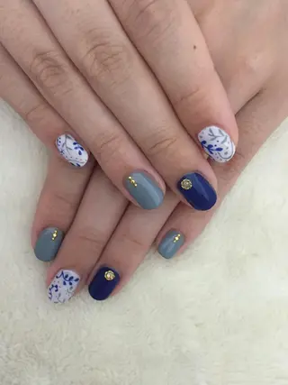 ネイル Sympa 𝓜iwako🐰ᩚのネイルデザイン