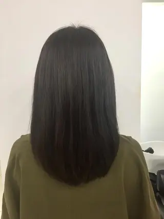 セミロング カラー 岩崎 裕司のヘアスタイル