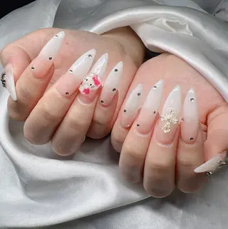 ネイル Lee Nailsのネイルデザイン