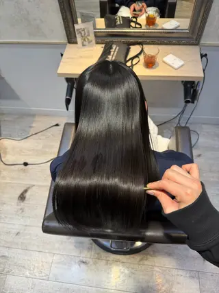 ロング Lutia神田 大輝のヘアスタイル