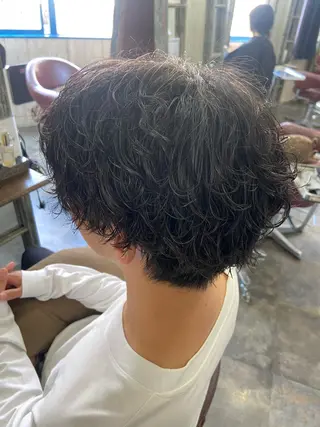 ショート パーマ メンズ カットパーマ✂️ 小坂田玲亜のヘアスタイル