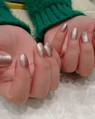 ネイル 會田 瑠衣のネイルデザイン