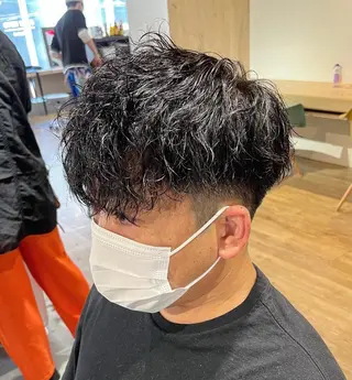 ショート パーマ メンズ メンズ特化美容師 熊田 鼓汰郎のヘアスタイル