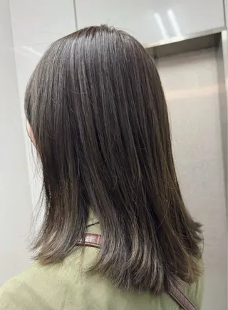 セミロング カラー Rock 'n' Roll Games所属・野元仁一20:00 〜限定価格メニュー✨のヘアスタイル