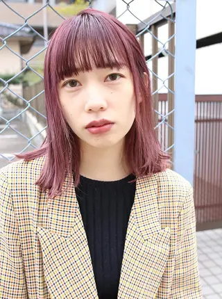 ミディアム カラー ブリーチカラーが人気 onnuのヘアスタイル