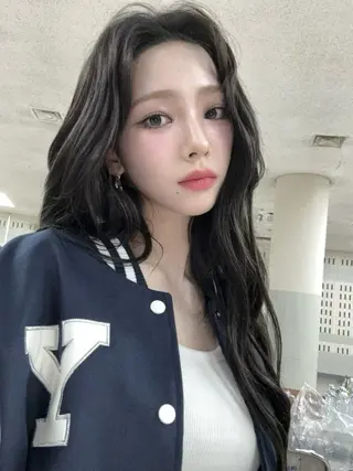 カラー zina / hiyoriのヘアスタイル