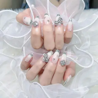 ミディアム Echo Nail Salonのネイルデザイン