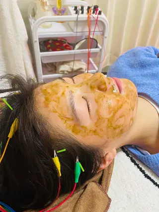 美容鍼灸サロン mahoroba院長のエステ・リラクイメージ