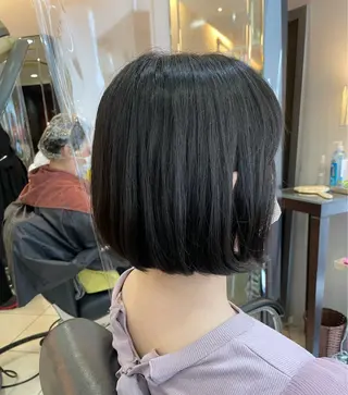 ミディアム ミナミ マキコのヘアスタイル