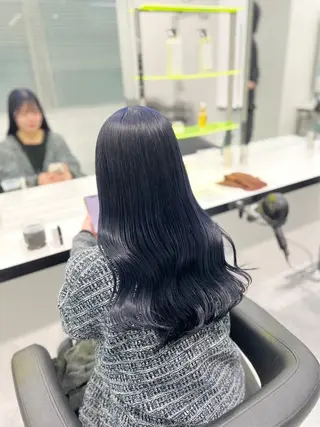 ロング カラー パーマ ヘアアレンジ 透明感ブリーチカラー 🌈TOMOHIROのヘアスタイル