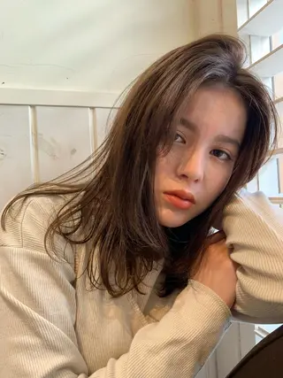 ミディアム カラー ぱつっとボブ/ 小野あかねのその他イメージ