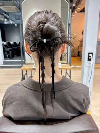 セミロング ヘアアレンジ 鵜飼 未玖のヘアスタイル