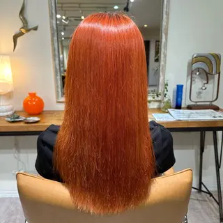 ロング カラー 澁谷 璃咲のヘアスタイル