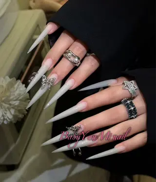 ネイル 相沢 さやかのネイルデザイン