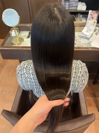 ロング 水野 真伽のヘアスタイル