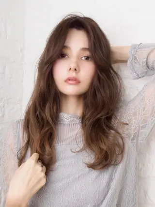 ロング カラー パーマ ヘアアレンジ SALOWIN Frente店所属・個室で似合わせ好印象 🧡外山弥千代のヘアスタイル
