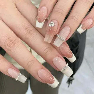 ネイル マギー ネイル🦋のネイルデザイン