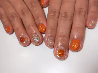 ネイル R'well所属・はばすみれ🎀ﾈｲﾙ 光ﾌｪｲｼｬﾙ ﾍｱのネイルデザイン