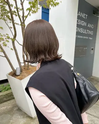 ショート カラー オリーブ/縮毛♡ Natsuno🩰のヘアスタイル