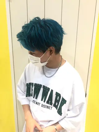 ショート カラー ヘアアレンジ らいむ/暖色/ルーツ /イヤリングカラーのヘアスタイル