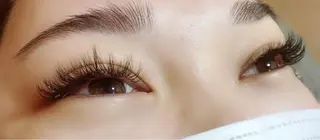 マツエク・マツパ リン リンのネイルデザイン