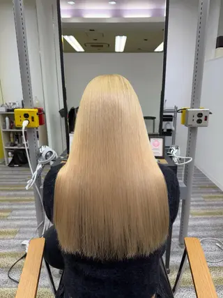 カラー 鈴木 ねねのヘアスタイル