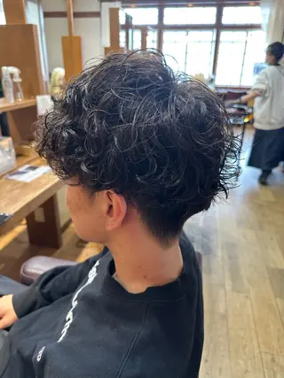 パーマ メンズ topstylist 遠山康兵のヘアスタイル