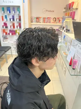 ミディアム パーマ メンズ 韓国風メンズ/毛流れ ヘアなら須田龍世のヘアスタイル