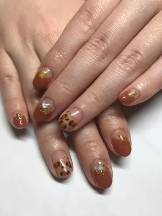 ネイル LUANA 808のネイルデザイン