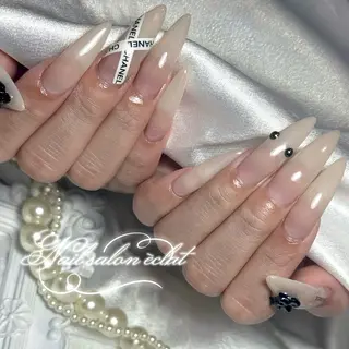 ネイル éclat ⸝꙳.⋆ 栄｜久屋大通のネイルデザイン