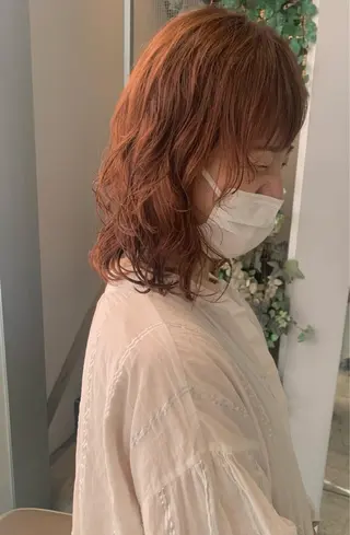 ミディアム 田中 亜沙美のヘアスタイル