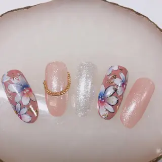 ネイル 奥園 良恵のネイルデザイン