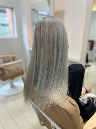 セミロング カラー パーマ ヘアアレンジ メンズ キッズ ネイル マツエク・マツパ アイブロウ 🌟ブリーチ特化型 ハイトーンカラー🌟のヘアスタイル