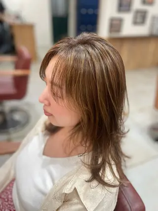 セミロング Wカラーレイヤーカ ット⚡️CHIAKIのヘアスタイル