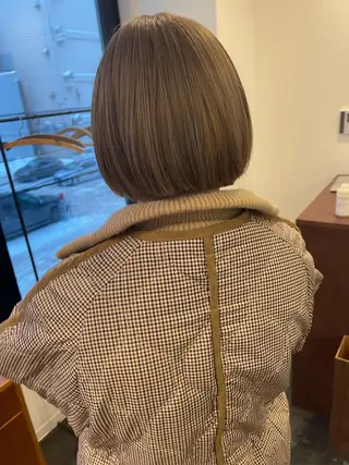 ショート pole/apartment所属・💓パーマ，💗 レイヤーカットのヘアスタイル