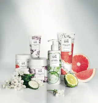 ネイル Nail Salon Coffret西中島店所属・coffret　酒井 萌のネイルデザイン