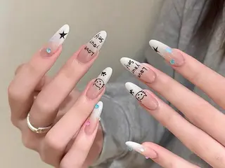 ネイル Miki 🩵のネイルデザイン