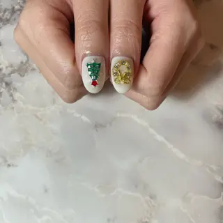 ネイル Ami 🦥のネイルデザイン